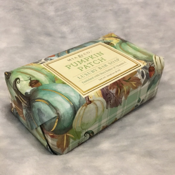 Mia & Co Scented Pumpkin Patch Luxury Soap Bar shea butter vitamin E 10.58oz NWT - Picture 5 of 13